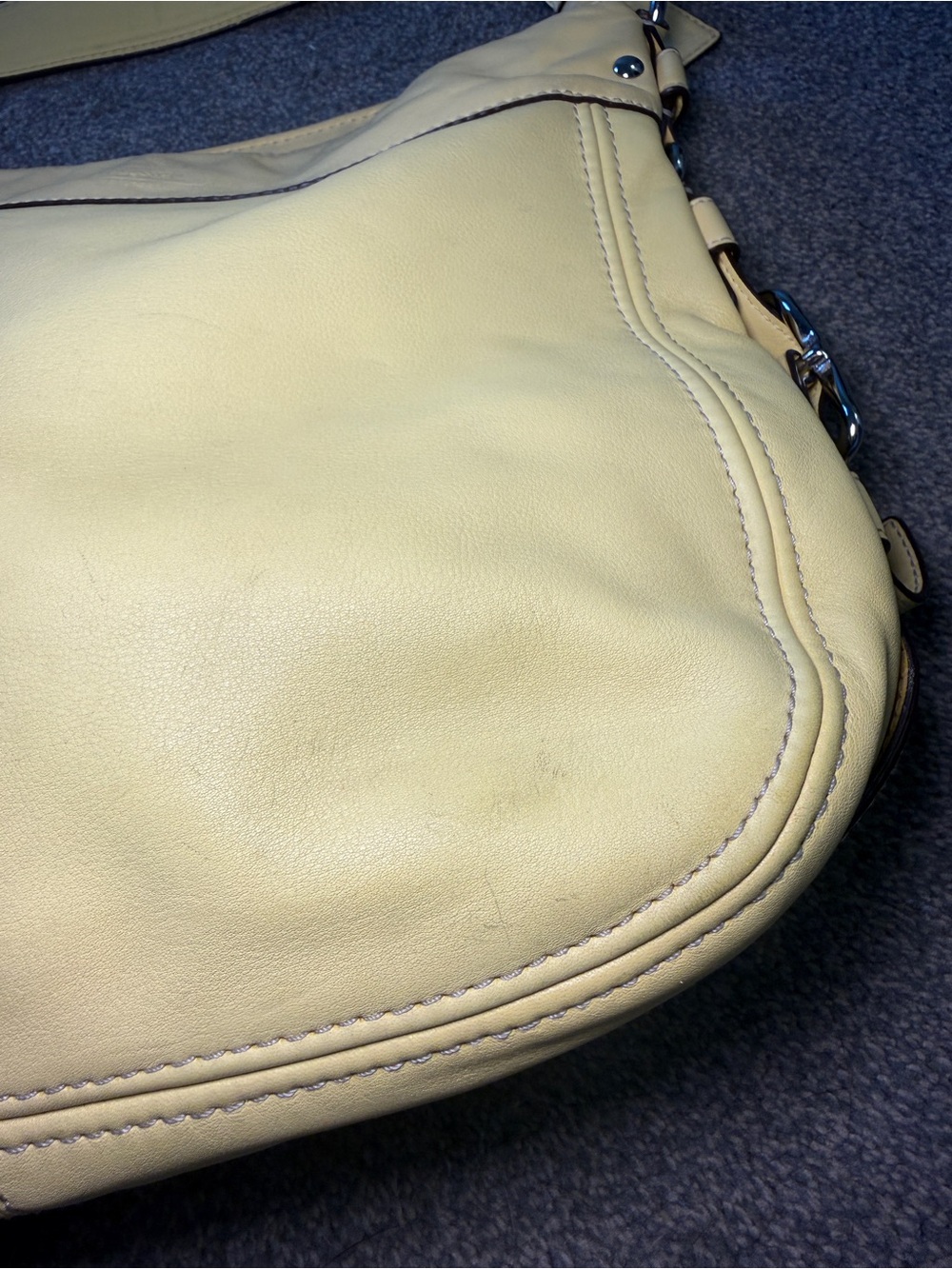 Vintage Coach Zoe Large Leather Hobo Buckle Shoulder Bag F12669 in Yellow - Picture 3 of 10